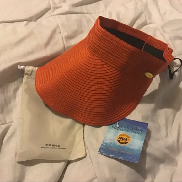 Oh Sunny red visor sun hat with carrying bag NWT - Picture 2 of 7